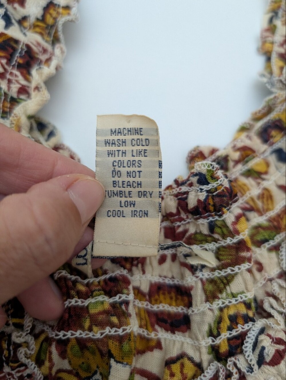 Lucky Brand Cotton Floral Top Tee Size XL Smocked Stretchy Boho Cottage Casual - Picture 10 of 10